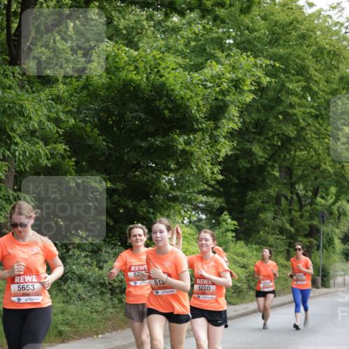 15.06.2025 - REWE Women's Run Jannik Wohlers http://msf.ph/oto/7972513 15.06.2025 10:07:12 Laufen 5653, 52, 25, 512, 5220, 5673, 5672 meine-sportfotos.de