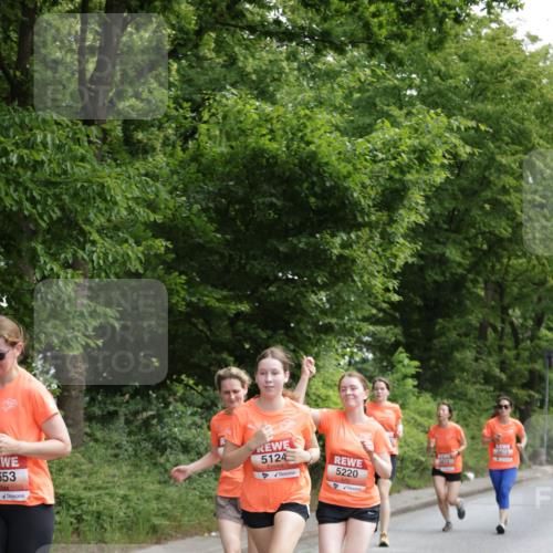 15.06.2025 - REWE Women's Run Jannik Wohlers http://msf.ph/oto/7972536 15.06.2025 10:07:12 Laufen 5673, 5672, 5220, 653, 5124 meine-sportfotos.de