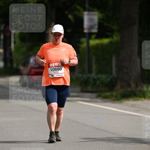 15.06.2025 - REWE Women's Run Dr. Thomas Lammeyer http://msf.ph/oto/7972559 15.06.2025 10:02:22 Laufen 10660 meine-sportfotos.de