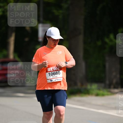 15.06.2025 - REWE Women's Run Dr. Thomas Lammeyer http://msf.ph/oto/7972613 15.06.2025 10:02:23 Laufen 10660 meine-sportfotos.de