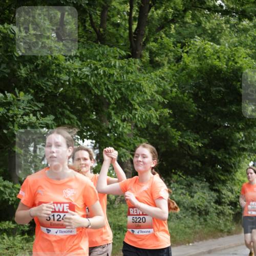 15.06.2025 - REWE Women's Run Jannik Wohlers http://msf.ph/oto/7972625 15.06.2025 10:07:14 Laufen 5124, 5220, 564 meine-sportfotos.de