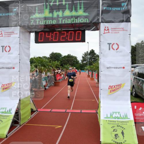 15.06.2025 - 7 Türme Triathlon Michael Strokosch http://msf.ph/oto/7972629 15.06.2025 14:02:00 Ziel 784, 880, 1149 meine-sportfotos.de