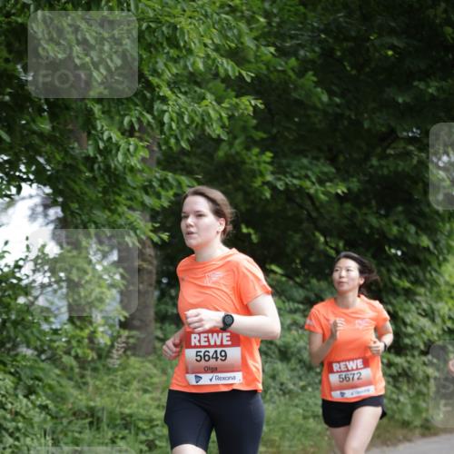 15.06.2025 - REWE Women's Run Jannik Wohlers http://msf.ph/oto/7972649 15.06.2025 10:07:16 Laufen 5649, 5672 meine-sportfotos.de
