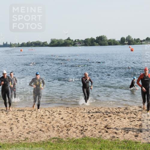 21.06.2025 - 27. Vierlanden-Triathlon MichiJ http://msf.ph/oto/7972652 15.06.2026 08:34:54 Schwimmen 43, 80, 124, 149, 159, 186 meine-sportfotos.de