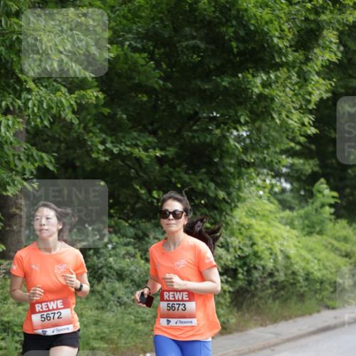 15.06.2025 - REWE Women's Run Jannik Wohlers http://msf.ph/oto/7972659 15.06.2025 10:07:17 Laufen 5672, 5673 meine-sportfotos.de
