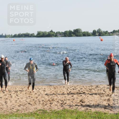 21.06.2025 - 27. Vierlanden-Triathlon MichiJ http://msf.ph/oto/7972670 15.06.2026 08:34:55 Schwimmen 43, 80, 124, 149, 159, 186 meine-sportfotos.de