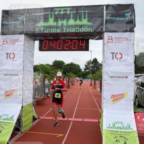 15.06.2025 - 7 Türme Triathlon Michael Strokosch http://msf.ph/oto/7972674 15.06.2025 14:02:03 Ziel 880, 1123, 1149 meine-sportfotos.de
