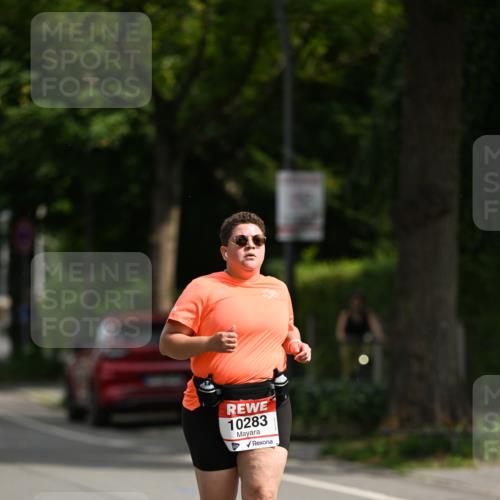 15.06.2025 - REWE Women's Run Dr. Thomas Lammeyer http://msf.ph/oto/7972678 15.06.2025 10:02:30 Laufen 10283 meine-sportfotos.de