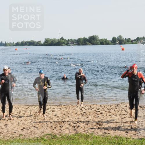 21.06.2025 - 27. Vierlanden-Triathlon MichiJ http://msf.ph/oto/7972689 15.06.2026 08:34:55 Schwimmen 43, 80, 124, 149, 159, 186 meine-sportfotos.de