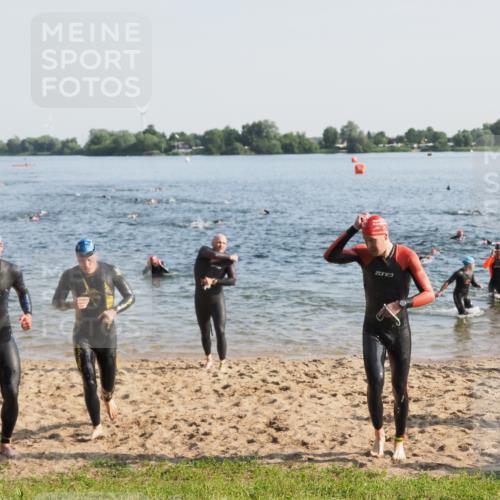 21.06.2025 - 27. Vierlanden-Triathlon MichiJ http://msf.ph/oto/7972711 15.06.2026 08:34:56 Schwimmen 43, 80, 124, 149, 159, 186 meine-sportfotos.de