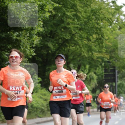 15.06.2025 - REWE Women's Run Jannik Wohlers http://msf.ph/oto/7972728 15.06.2025 10:07:24 Laufen 647, 5389, 4, 5688, 5638 meine-sportfotos.de
