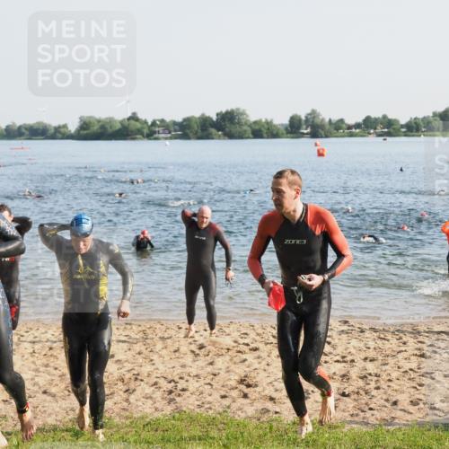 21.06.2025 - 27. Vierlanden-Triathlon MichiJ http://msf.ph/oto/7972734 15.06.2026 08:34:57 Schwimmen 12, 43, 80, 124, 149, 159, 186 meine-sportfotos.de