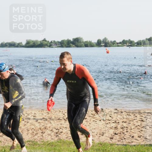 21.06.2025 - 27. Vierlanden-Triathlon MichiJ http://msf.ph/oto/7972746 15.06.2026 08:34:58 Schwimmen 12, 43, 80, 149, 159, 186 meine-sportfotos.de