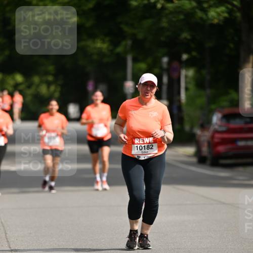 15.06.2025 - REWE Women's Run Dr. Thomas Lammeyer http://msf.ph/oto/7972798 15.06.2025 10:02:41 Laufen 10182 meine-sportfotos.de