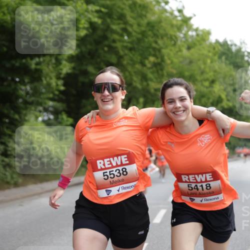 15.06.2025 - REWE Women's Run Jannik Wohlers http://msf.ph/oto/7972803 15.06.2025 10:07:28 Laufen 5538, 5418, 4505 meine-sportfotos.de