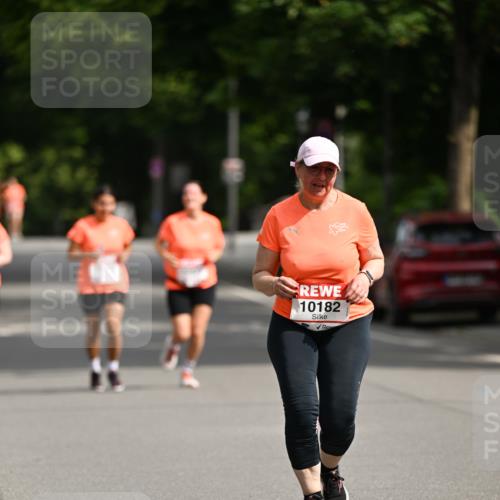 15.06.2025 - REWE Women's Run Dr. Thomas Lammeyer http://msf.ph/oto/7972832 15.06.2025 10:02:42 Laufen 10182 meine-sportfotos.de