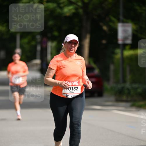 15.06.2025 - REWE Women's Run Dr. Thomas Lammeyer http://msf.ph/oto/7972865 15.06.2025 10:02:43 Laufen 0182 meine-sportfotos.de