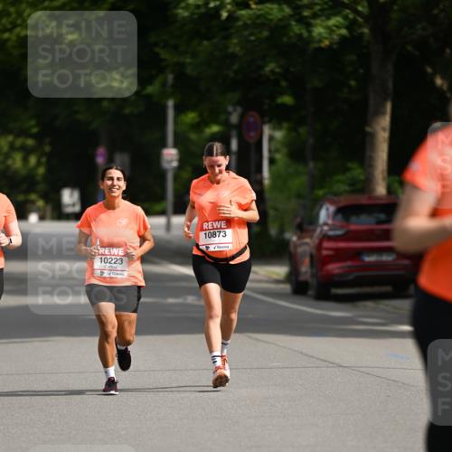 15.06.2025 - REWE Women's Run Dr. Thomas Lammeyer http://msf.ph/oto/7972880 15.06.2025 10:02:45 Laufen 10223, 10873 meine-sportfotos.de