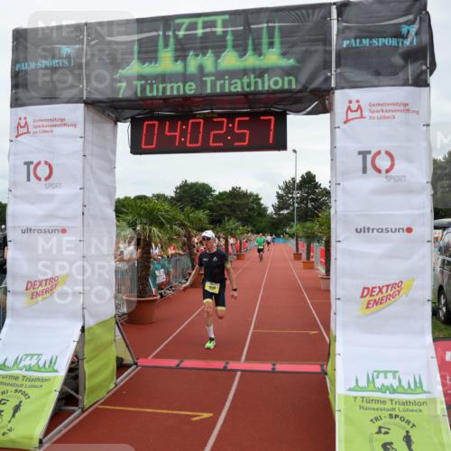 15.06.2025 - 7 Türme Triathlon Michael Strokosch http://msf.ph/oto/7972898 15.06.2025 14:02:57 Ziel 1003 meine-sportfotos.de