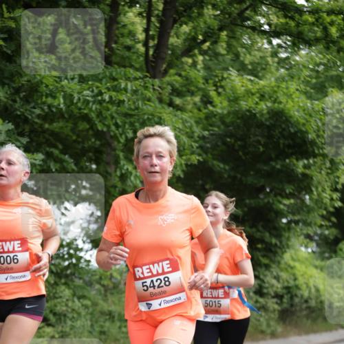 15.06.2025 - REWE Women's Run Jannik Wohlers http://msf.ph/oto/7972934 15.06.2025 10:07:37 Laufen 006, 5428, 5015 meine-sportfotos.de