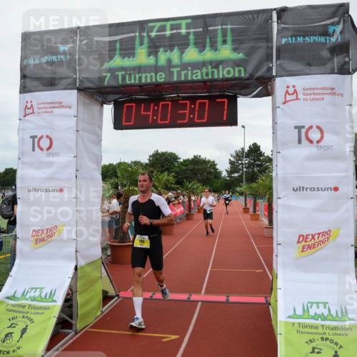 15.06.2025 - 7 Türme Triathlon Michael Strokosch http://msf.ph/oto/7972948 15.06.2025 14:03:06 Ziel 366, 727, 786 meine-sportfotos.de