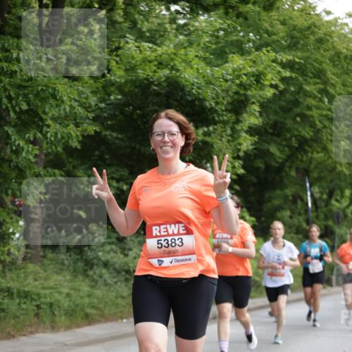 15.06.2025 - REWE Women's Run Jannik Wohlers http://msf.ph/oto/7972968 15.06.2025 10:07:39 Laufen 5383 meine-sportfotos.de