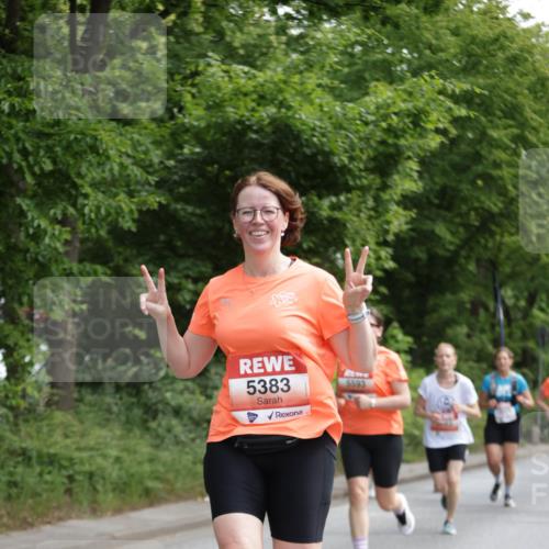 15.06.2025 - REWE Women's Run Jannik Wohlers http://msf.ph/oto/7972973 15.06.2025 10:07:39 Laufen 5383, 5593 meine-sportfotos.de