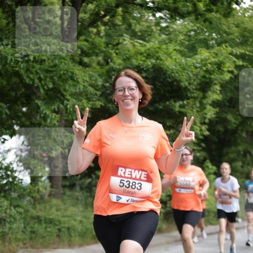 15.06.2025 - REWE Women's Run Jannik Wohlers http://msf.ph/oto/7972988 15.06.2025 10:07:39 Laufen 5383, 5593 meine-sportfotos.de