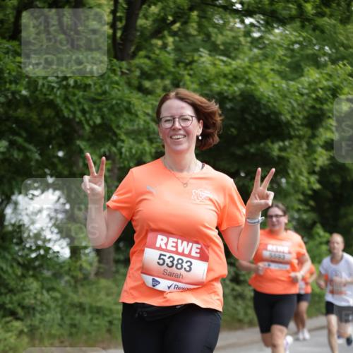 15.06.2025 - REWE Women's Run Jannik Wohlers http://msf.ph/oto/7972997 15.06.2025 10:07:39 Laufen 5383, 5593 meine-sportfotos.de