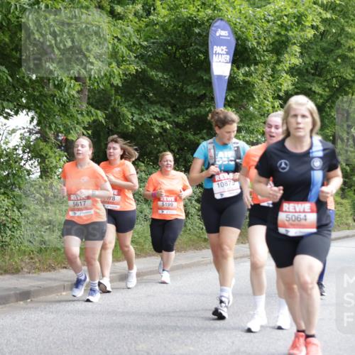 15.06.2025 - REWE Women's Run Jannik Wohlers http://msf.ph/oto/7973043 15.06.2025 10:07:43 Laufen 5617, 78, 5199, 10875, 5064, 5503 meine-sportfotos.de