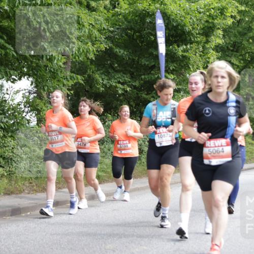 15.06.2025 - REWE Women's Run Jannik Wohlers http://msf.ph/oto/7973050 15.06.2025 10:07:43 Laufen 5617, 10875, 5478, 5199, 5064, 550 meine-sportfotos.de