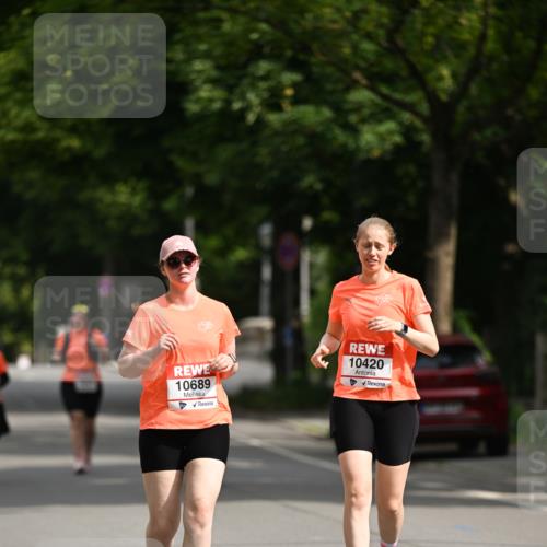 15.06.2025 - REWE Women's Run Dr. Thomas Lammeyer http://msf.ph/oto/7973051 15.06.2025 10:03:24 Laufen 10689, 10420 meine-sportfotos.de
