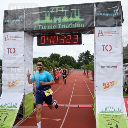 15.06.2025 - 7 Türme Triathlon Michael Strokosch http://msf.ph/oto/7973100 15.06.2025 14:03:23 Ziel 571, 773, 1049, 1060 meine-sportfotos.de