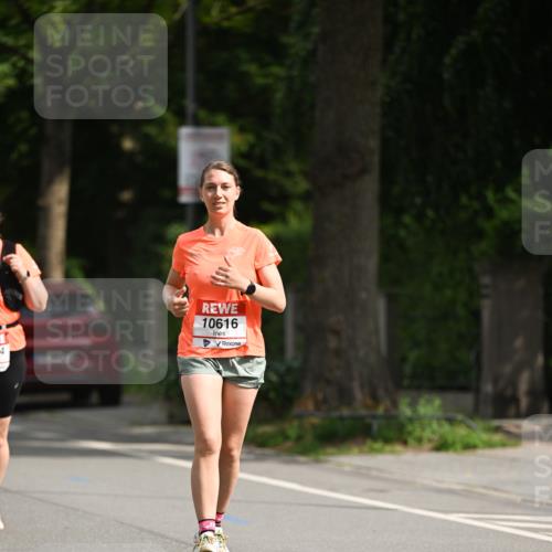 15.06.2025 - REWE Women's Run Dr. Thomas Lammeyer http://msf.ph/oto/7973104 15.06.2025 10:03:36 Laufen 10616 meine-sportfotos.de