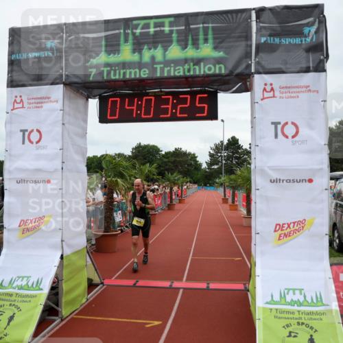 15.06.2025 - 7 Türme Triathlon Michael Strokosch http://msf.ph/oto/7973127 15.06.2025 14:03:25 Ziel 773, 1049, 1060 meine-sportfotos.de