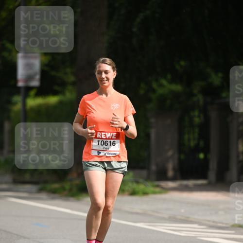 15.06.2025 - REWE Women's Run Dr. Thomas Lammeyer http://msf.ph/oto/7973148 15.06.2025 10:03:37 Laufen 10616 meine-sportfotos.de
