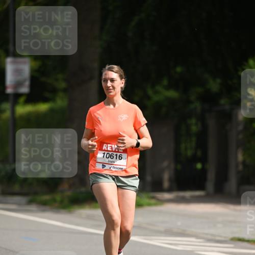 15.06.2025 - REWE Women's Run Dr. Thomas Lammeyer http://msf.ph/oto/7973157 15.06.2025 10:03:38 Laufen 10616 meine-sportfotos.de