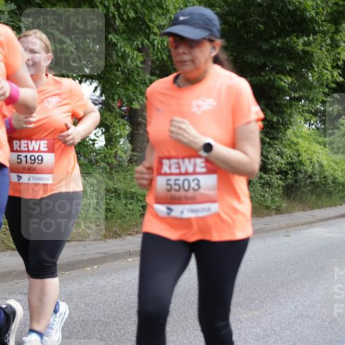 15.06.2025 - REWE Women's Run Jannik Wohlers http://msf.ph/oto/7973180 15.06.2025 10:07:46 Laufen 5222, 5199, 5503 meine-sportfotos.de