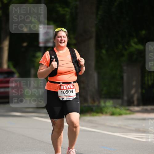 15.06.2025 - REWE Women's Run Dr. Thomas Lammeyer http://msf.ph/oto/7973188 15.06.2025 10:03:39 Laufen 10504 meine-sportfotos.de
