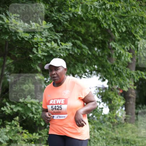 15.06.2025 - REWE Women's Run Jannik Wohlers http://msf.ph/oto/7973192 15.06.2025 10:07:53 Laufen 5425 meine-sportfotos.de