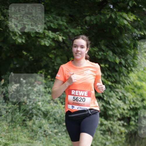 15.06.2025 - REWE Women's Run Jannik Wohlers http://msf.ph/oto/7973253 15.06.2025 10:07:57 Laufen 5620 meine-sportfotos.de