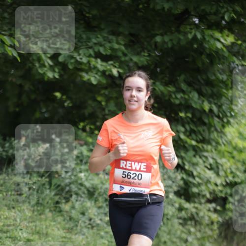 15.06.2025 - REWE Women's Run Jannik Wohlers http://msf.ph/oto/7973258 15.06.2025 10:07:57 Laufen 5620 meine-sportfotos.de