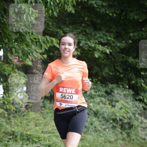 15.06.2025 - REWE Women's Run Jannik Wohlers http://msf.ph/oto/7973277 15.06.2025 10:07:58 Laufen 5620 meine-sportfotos.de