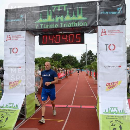 15.06.2025 - 7 Türme Triathlon Michael Strokosch http://msf.ph/oto/7973284 15.06.2025 14:04:05 Ziel 192, 1180 meine-sportfotos.de