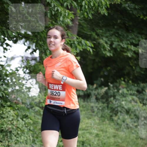 15.06.2025 - REWE Women's Run Jannik Wohlers http://msf.ph/oto/7973301 15.06.2025 10:07:58 Laufen 5620 meine-sportfotos.de