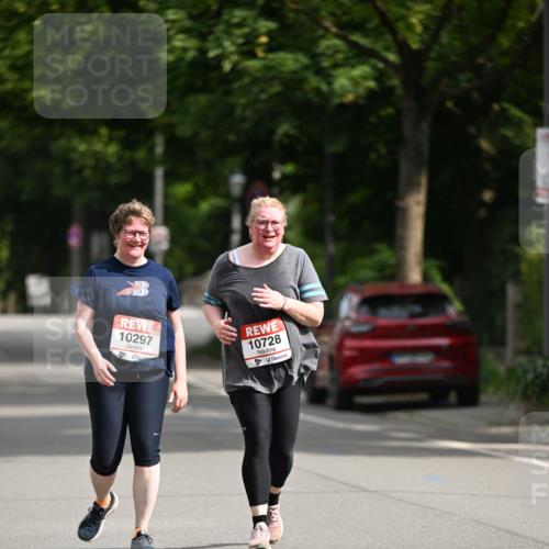 15.06.2025 - REWE Women's Run Dr. Thomas Lammeyer http://msf.ph/oto/7973321 15.06.2025 10:03:54 Laufen 10297, 10728 meine-sportfotos.de