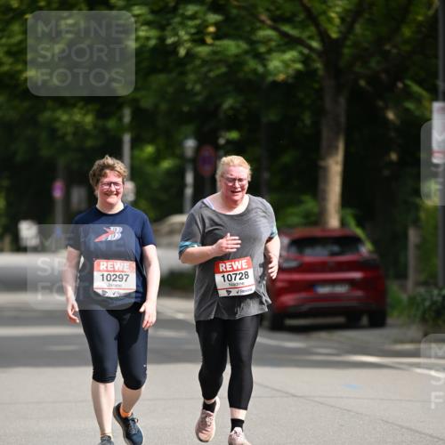 15.06.2025 - REWE Women's Run Dr. Thomas Lammeyer http://msf.ph/oto/7973333 15.06.2025 10:03:55 Laufen 10297, 10728 meine-sportfotos.de