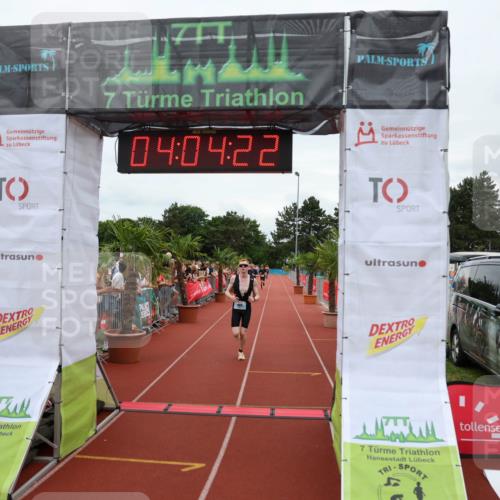 15.06.2025 - 7 Türme Triathlon Michael Strokosch http://msf.ph/oto/7973364 15.06.2025 14:04:22 Ziel 605 meine-sportfotos.de
