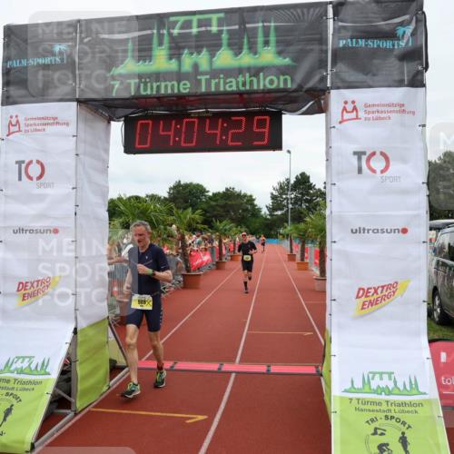 15.06.2025 - 7 Türme Triathlon Michael Strokosch http://msf.ph/oto/7973387 15.06.2025 14:04:28 Ziel 605, 988, 1169 meine-sportfotos.de