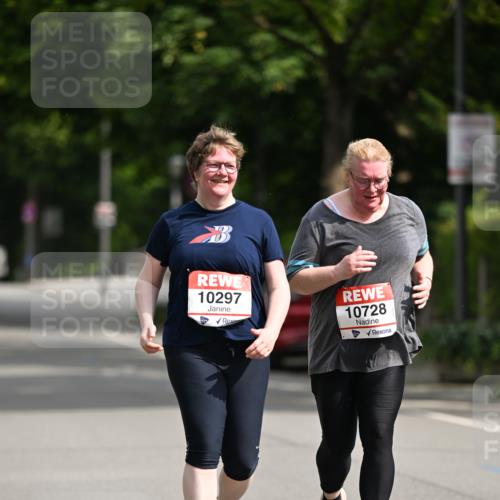 15.06.2025 - REWE Women's Run Dr. Thomas Lammeyer http://msf.ph/oto/7973406 15.06.2025 10:03:57 Laufen 10297, 10728 meine-sportfotos.de